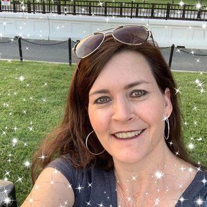 Meet your Posher, Stacy